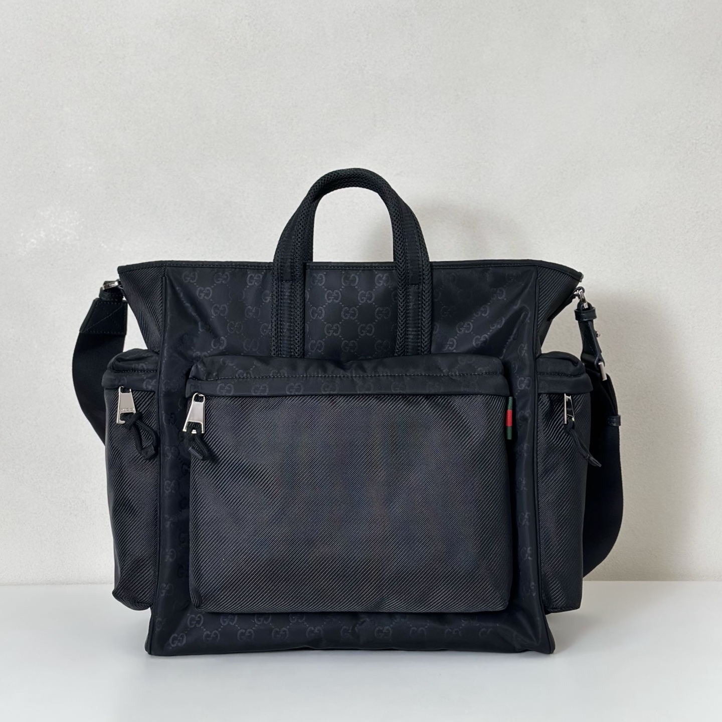 Gucci  02239