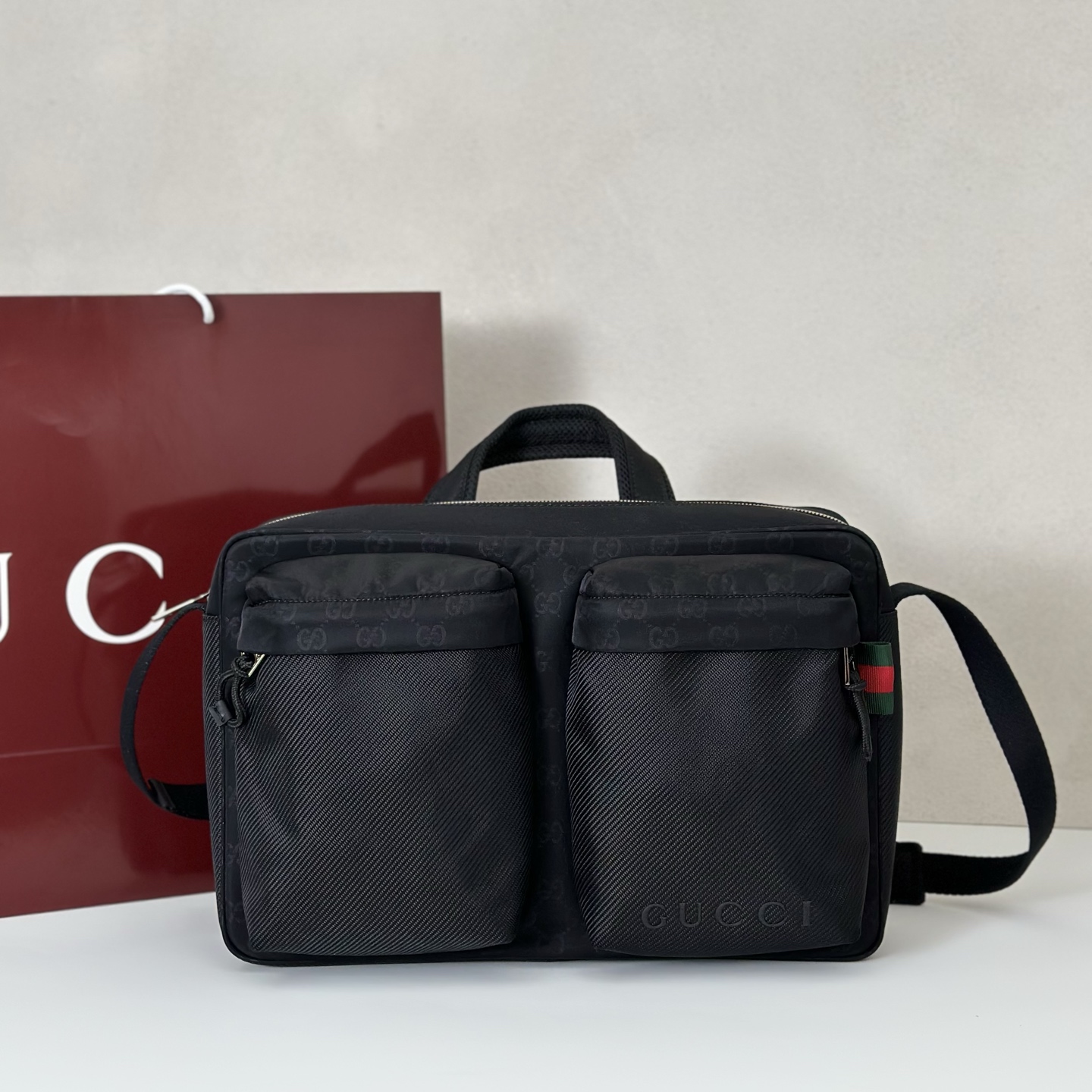 Gucci  02246