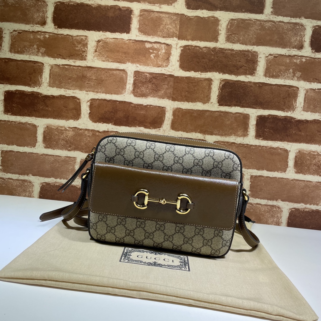 Gucci  02276