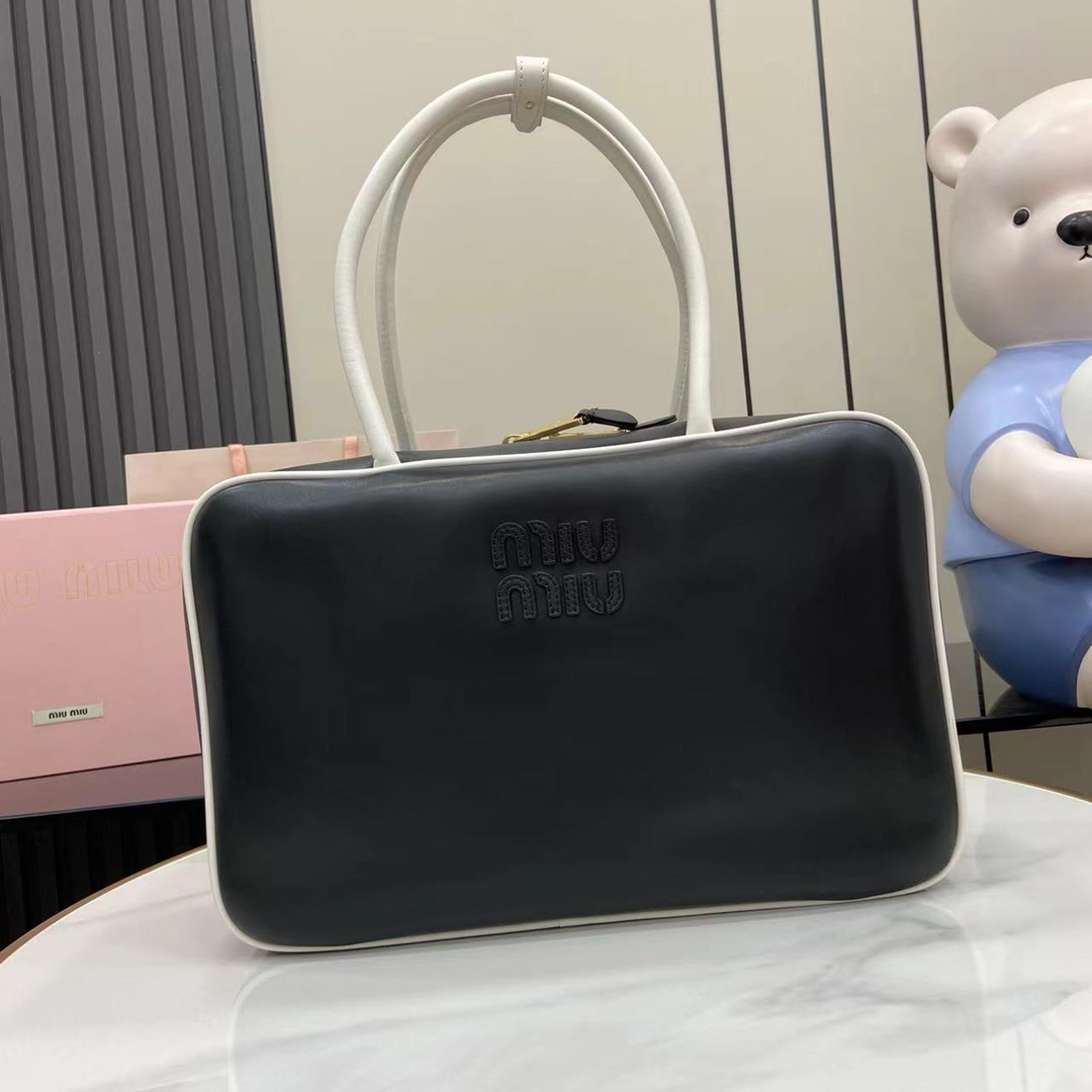 Gucci   02299