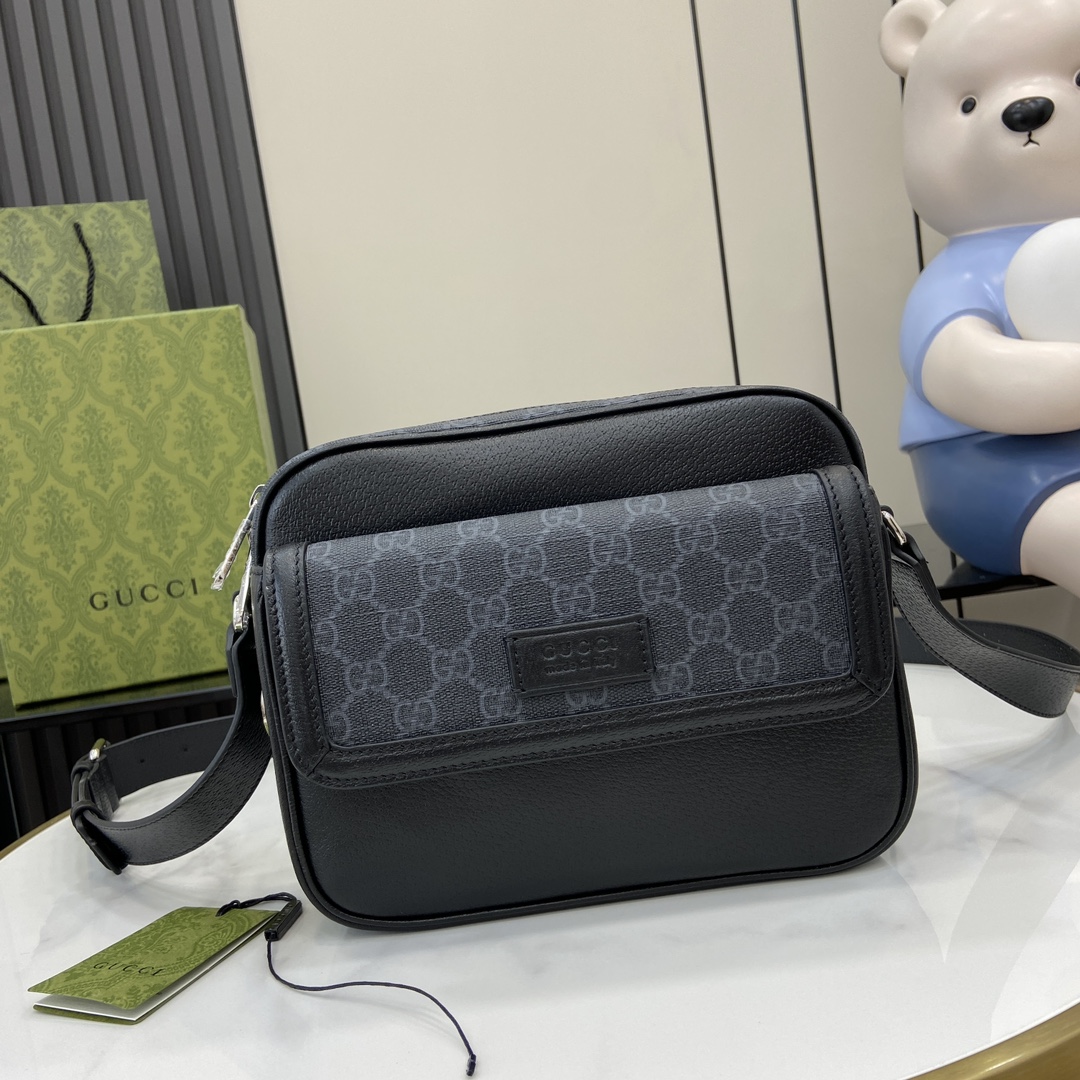 GUCCI  02499