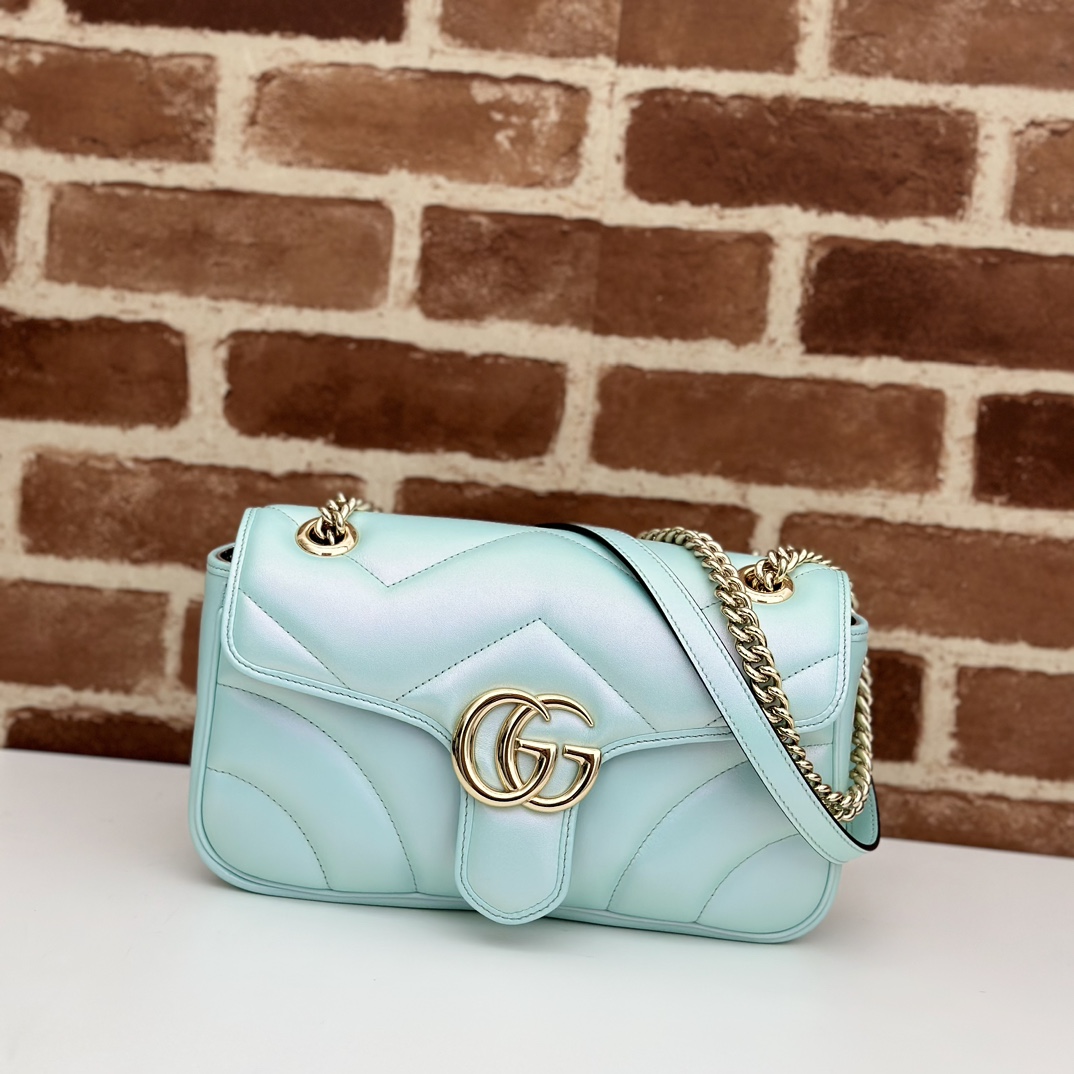 Gucci  02499