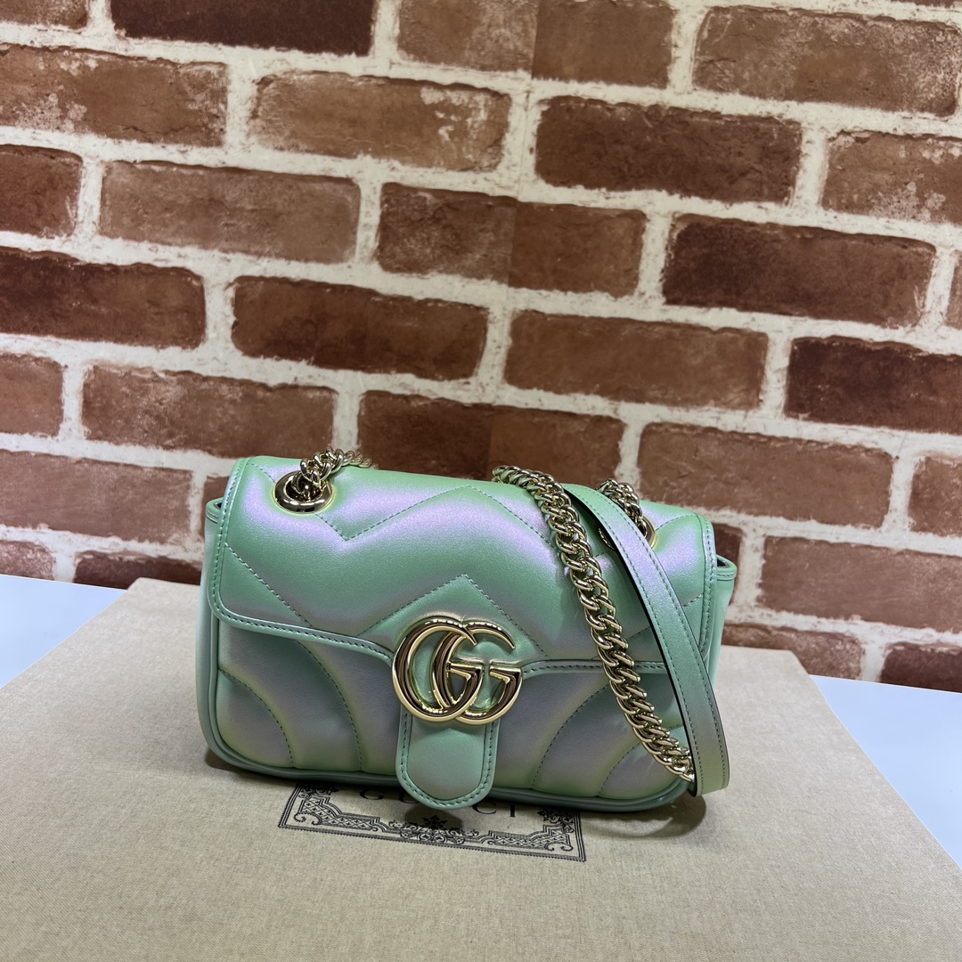 Gucci  02519