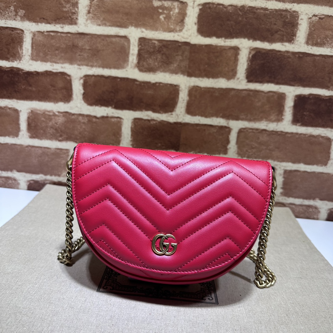 Gucci  02586