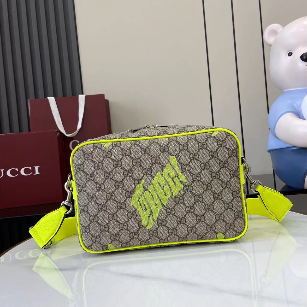 GUCCI  026010