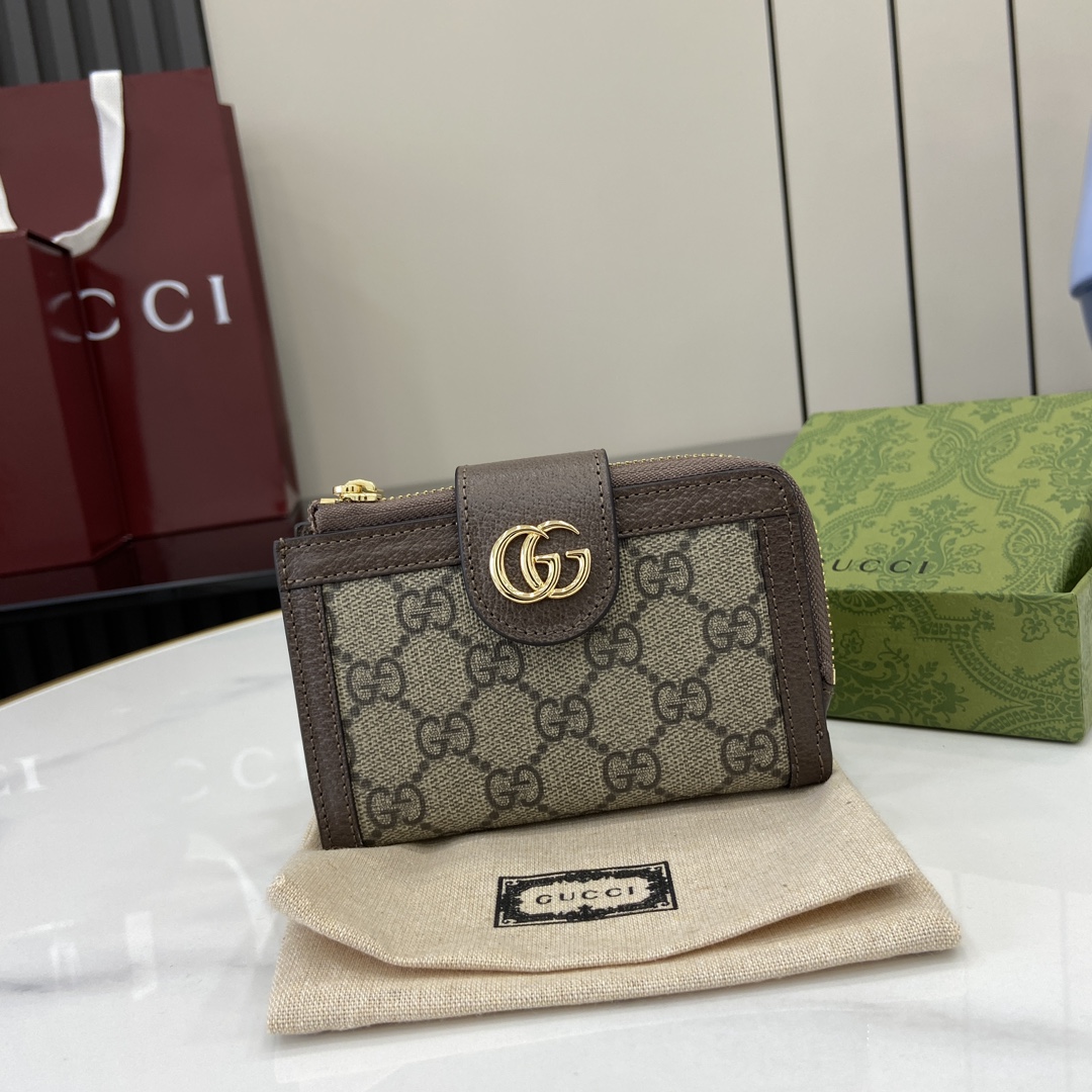 Gucci   02639