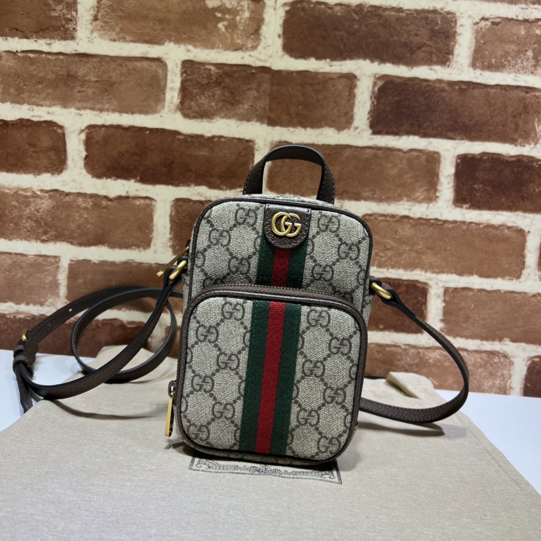 Gucci  02646