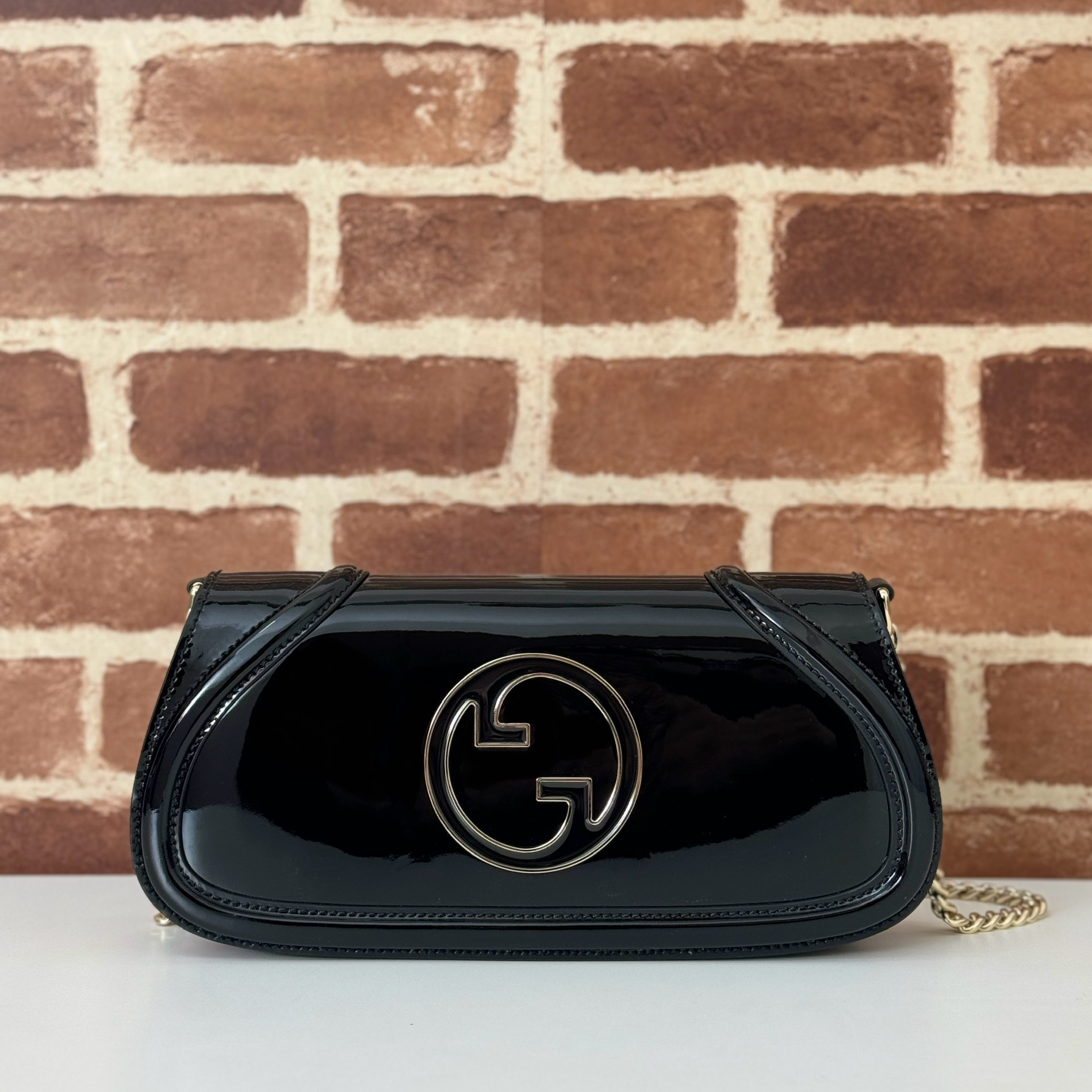 Gucci  02676