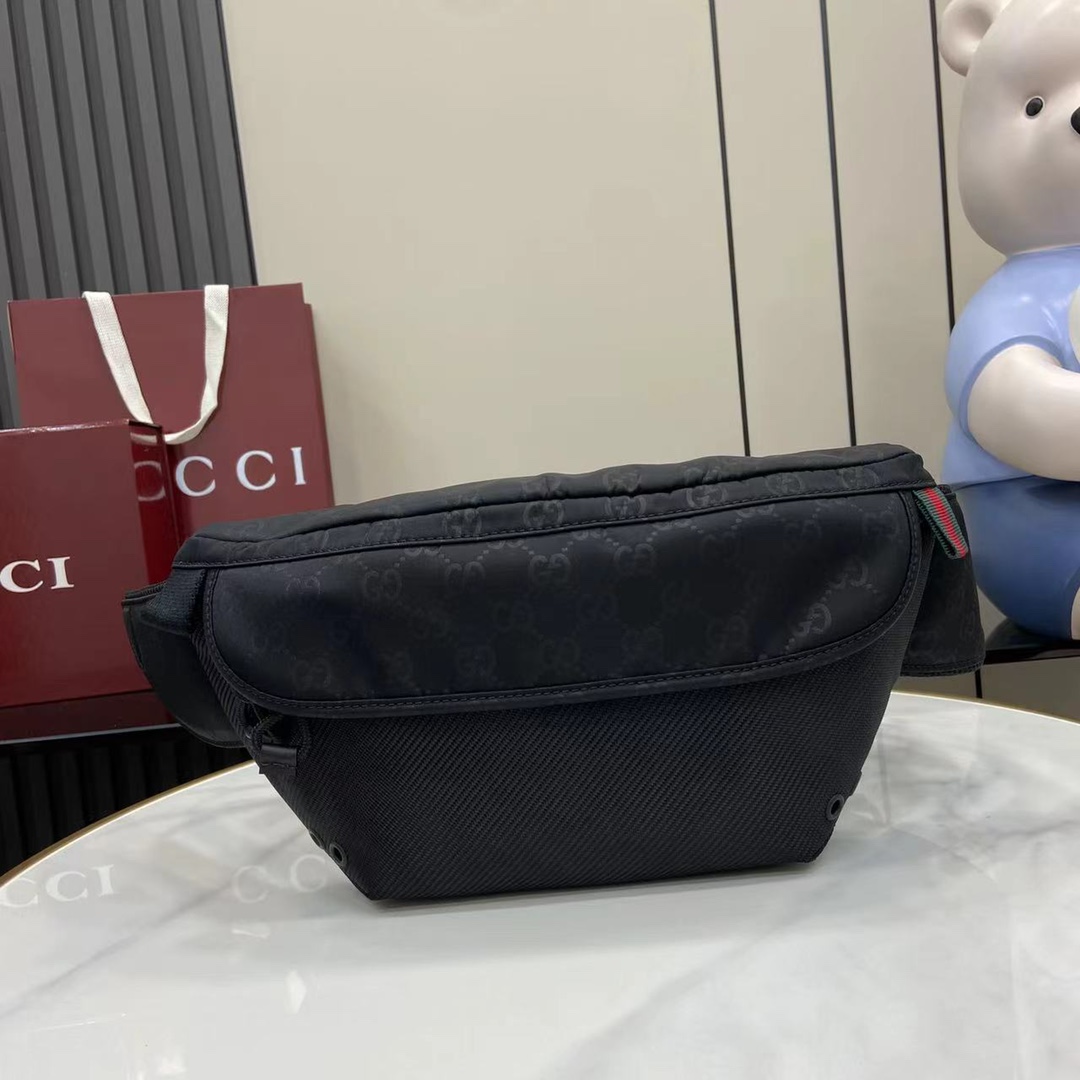 Gucci   02679