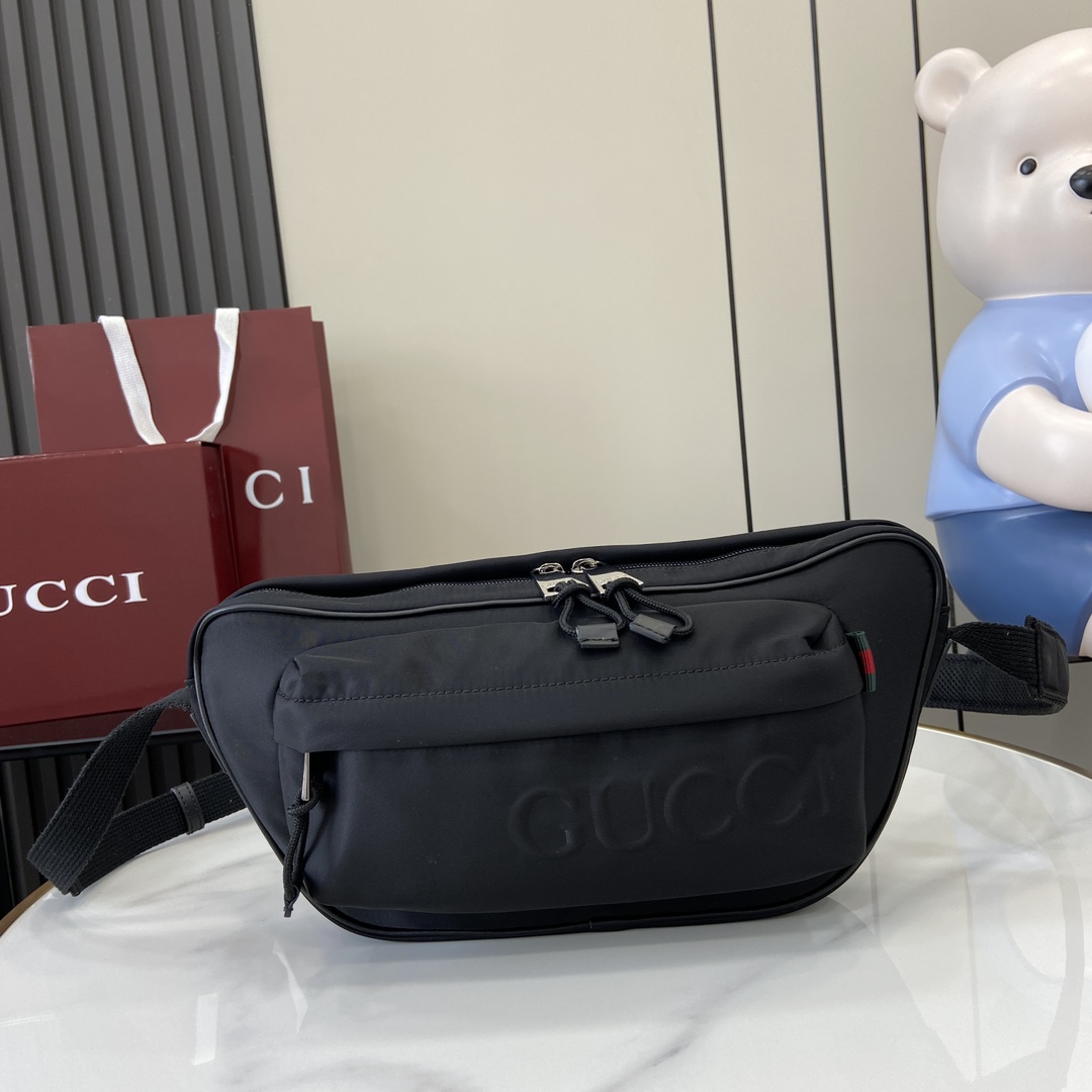 Gucci   02709