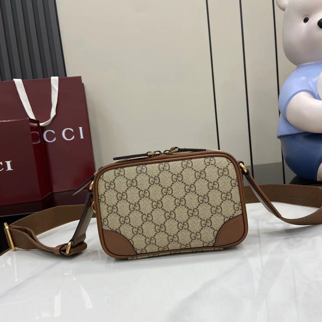 Gucci   02739