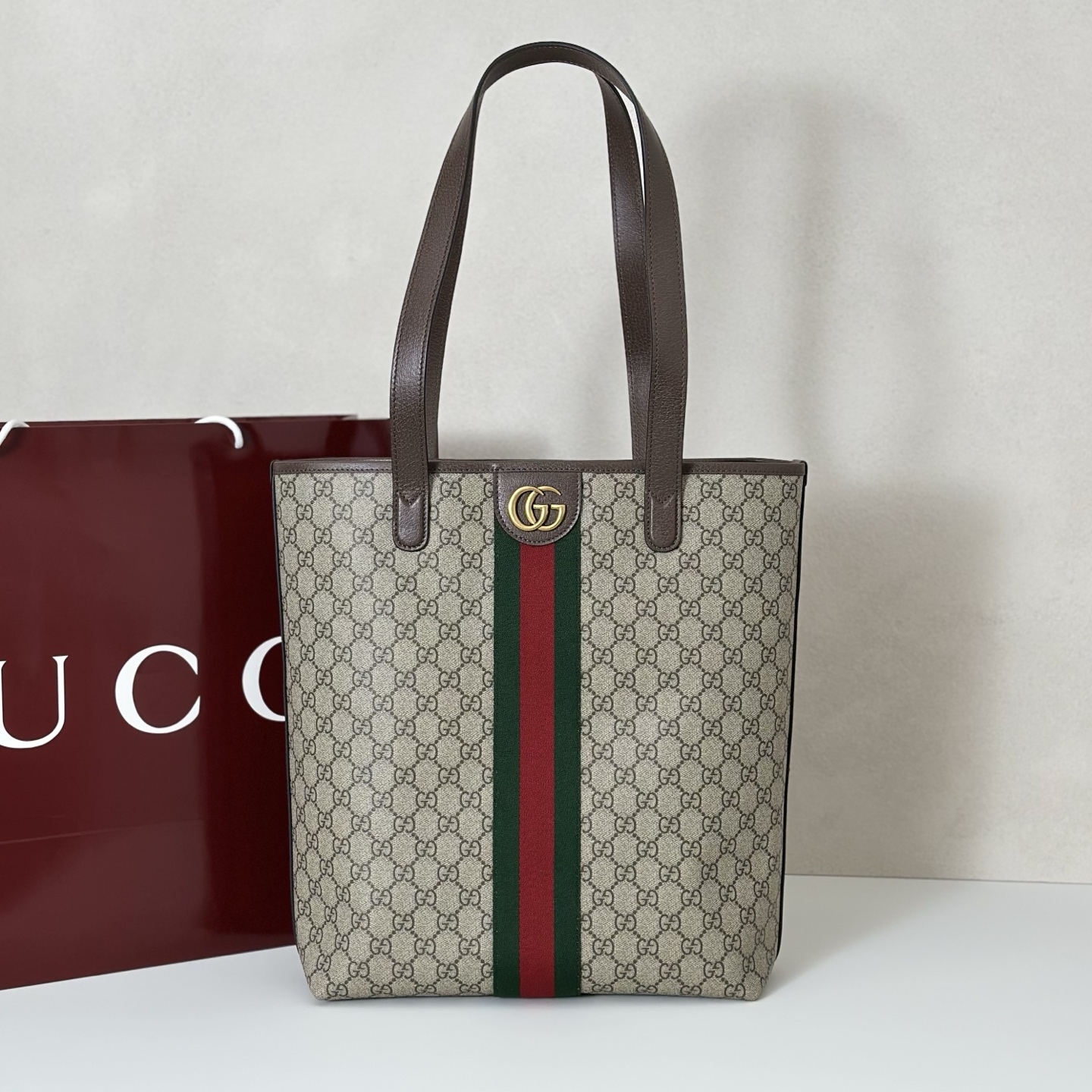 Gucci  02869