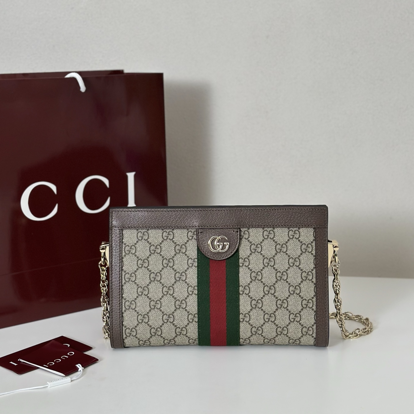 Gucci  02896