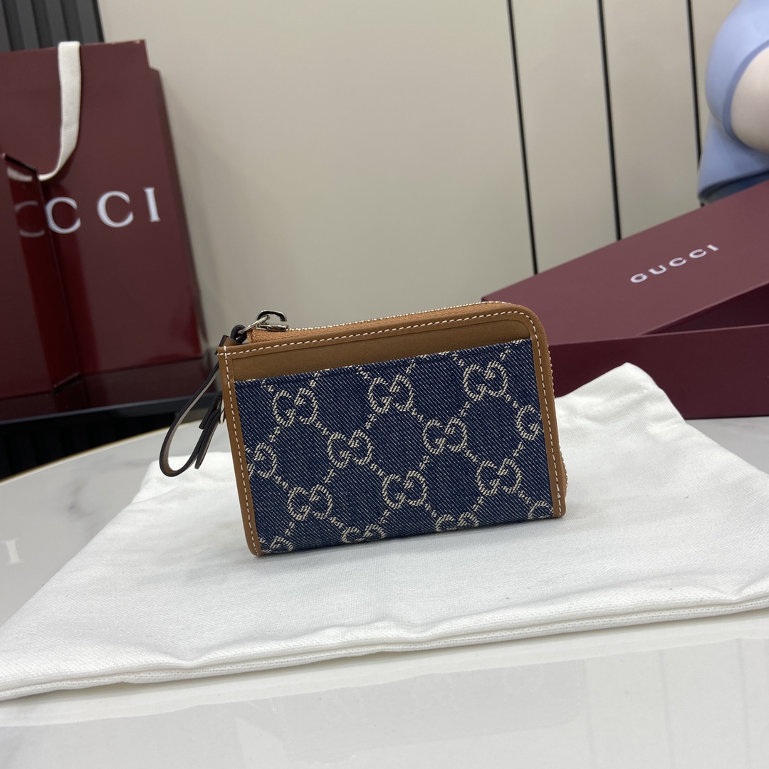 Gucci   02929