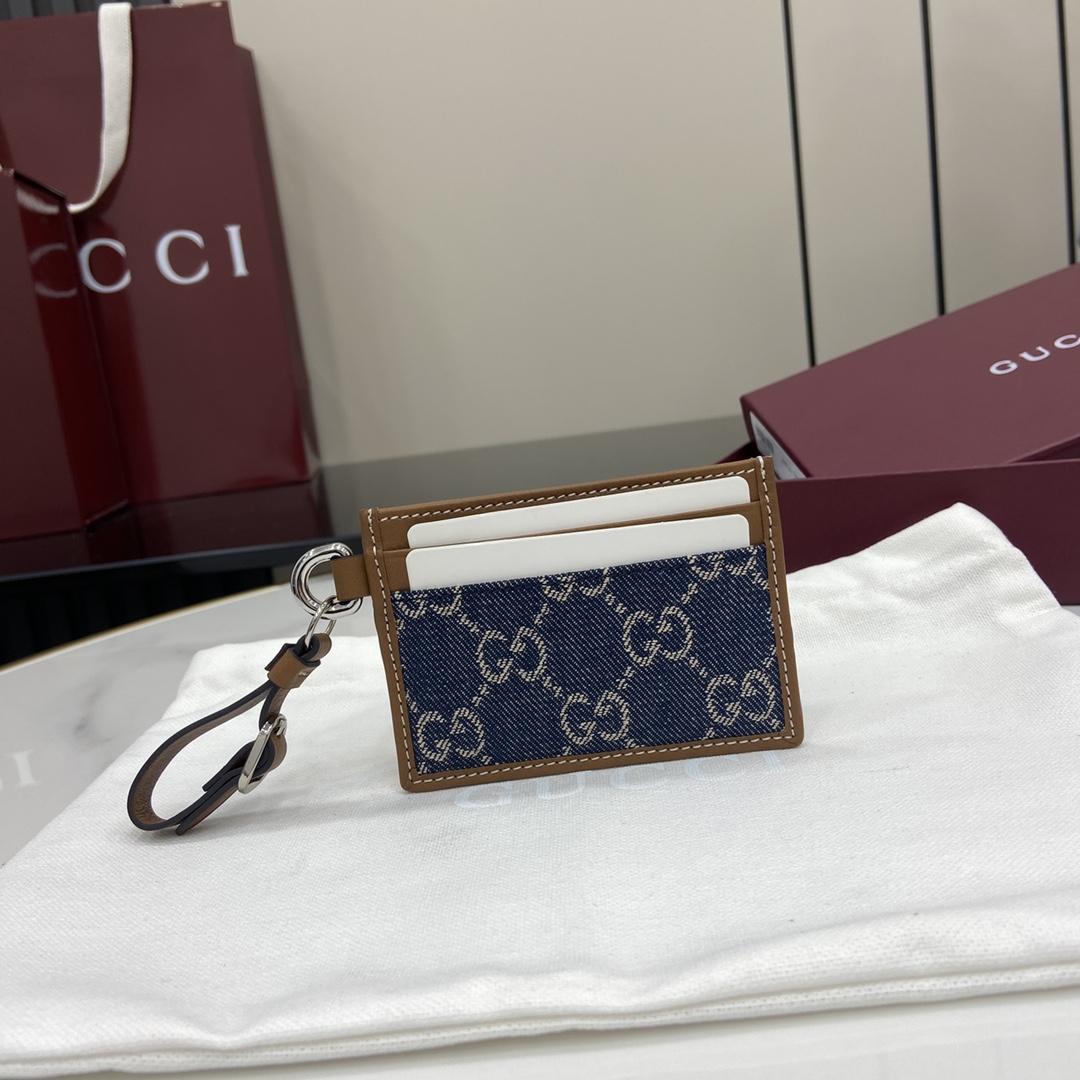 Gucci   02939