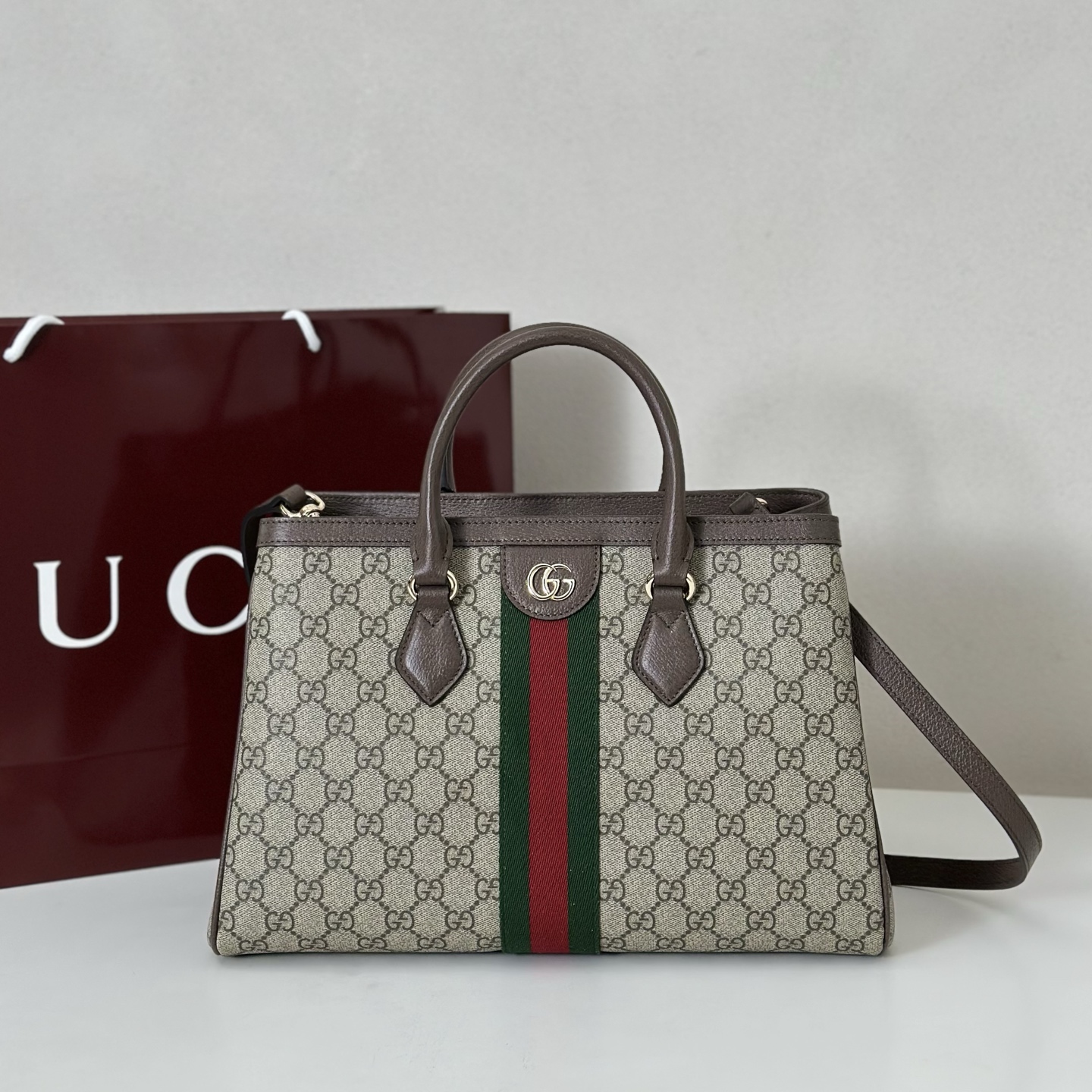 Gucci  02949