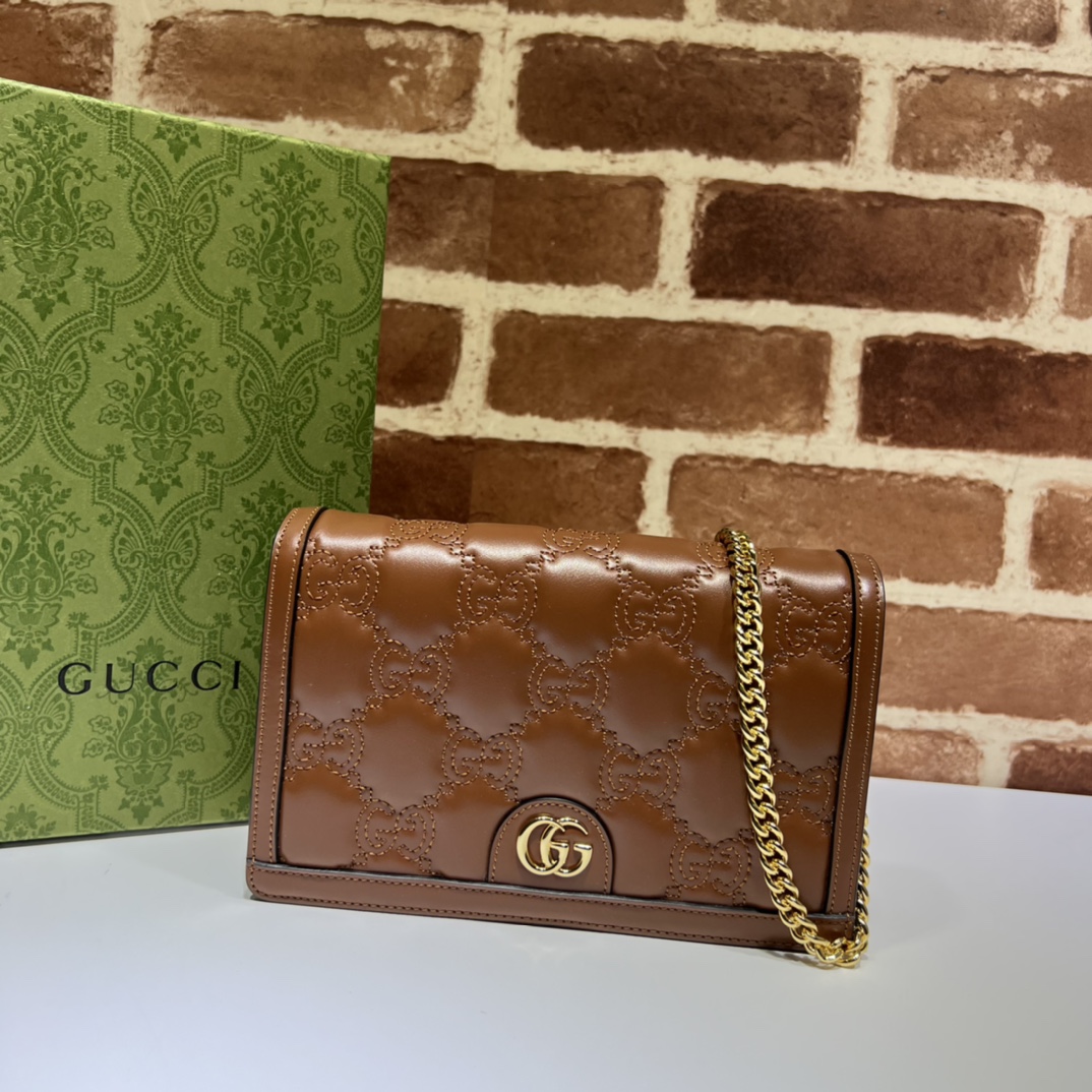 Gucci  02966