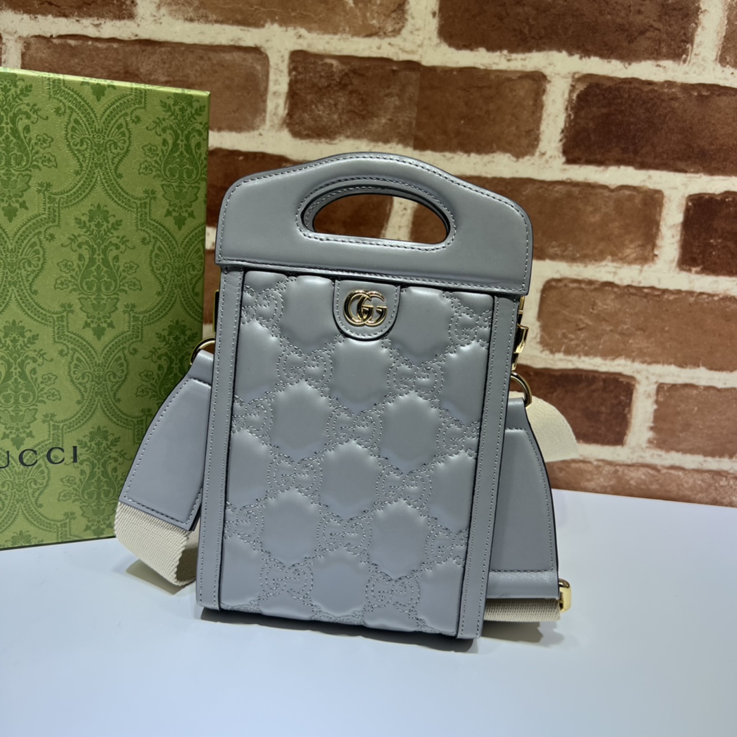 Gucci  03036