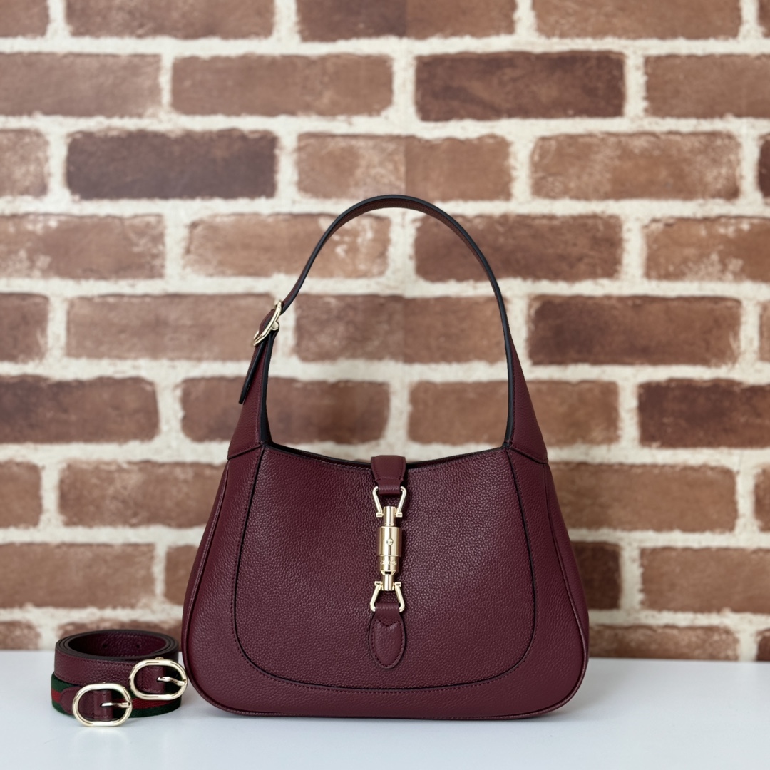 Gucci  03229