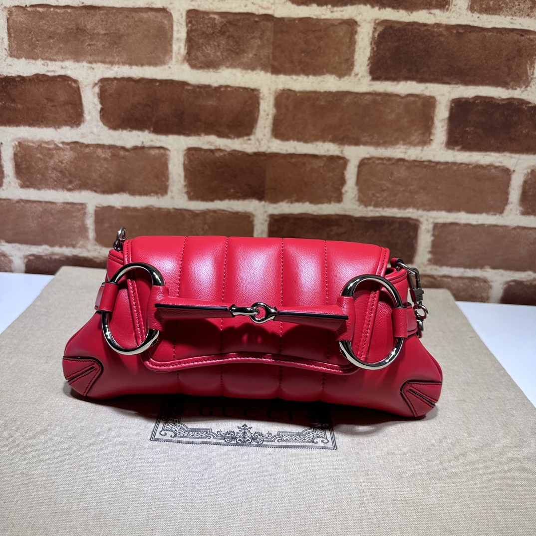 Gucci  03299