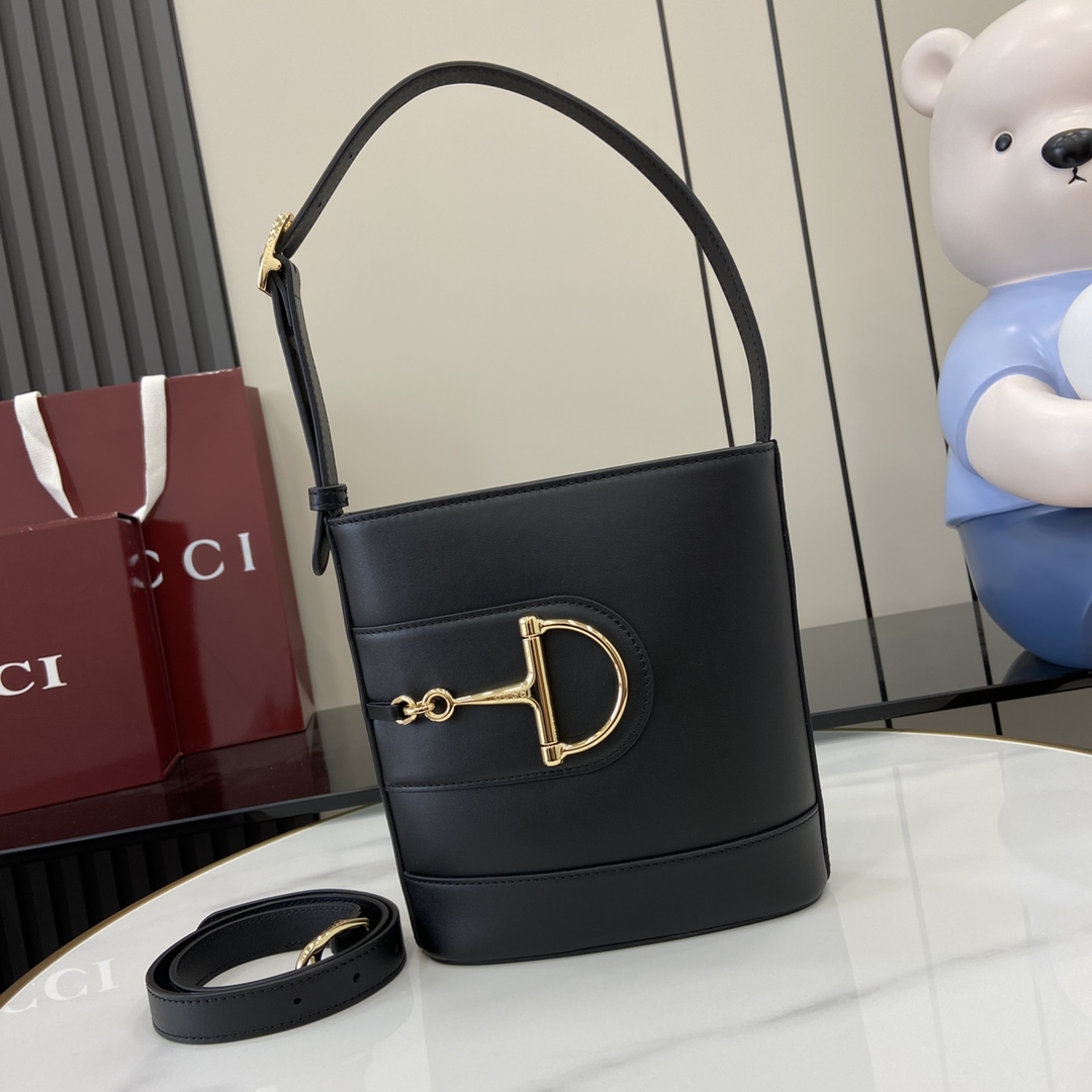 Gucci   03399