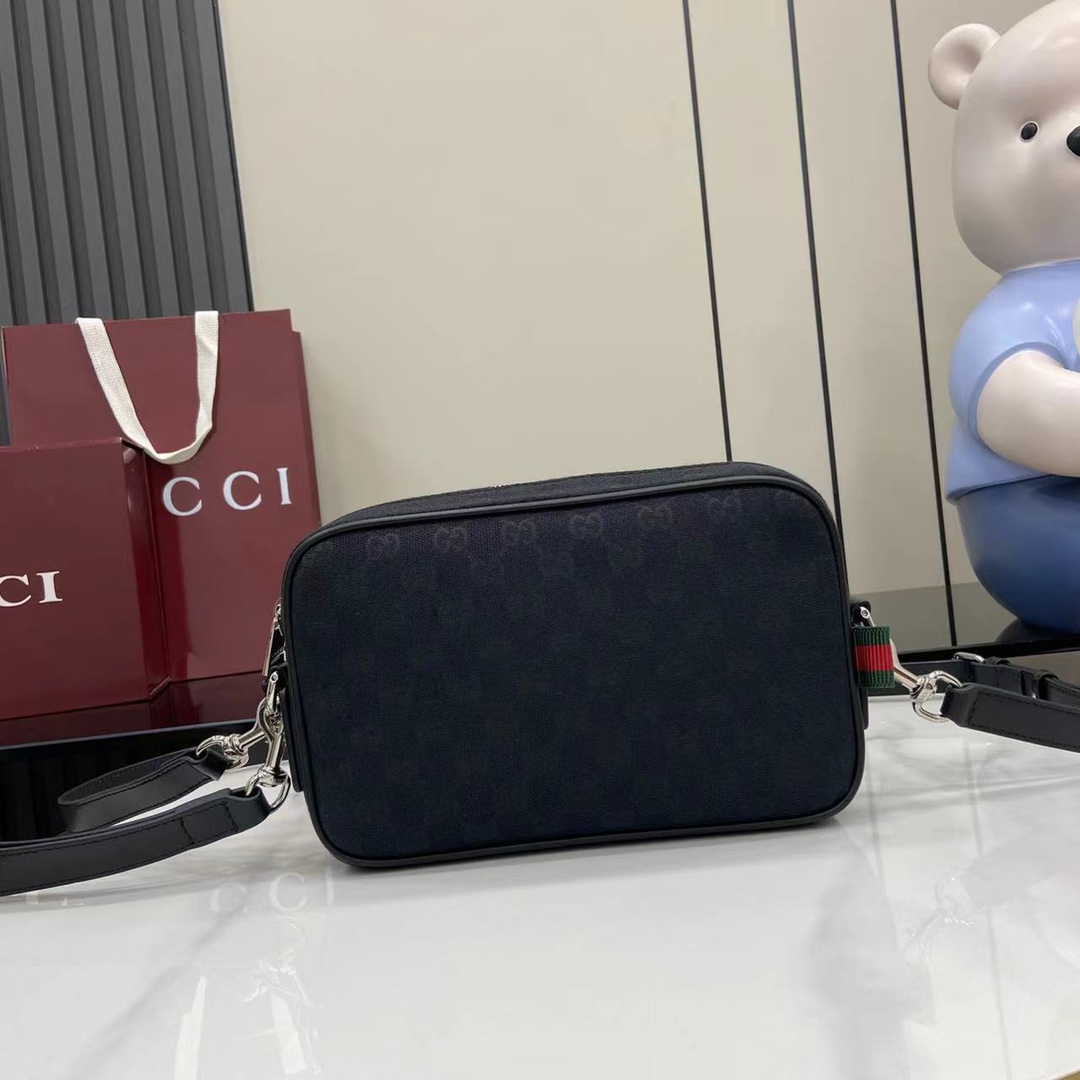 Gucci   03789