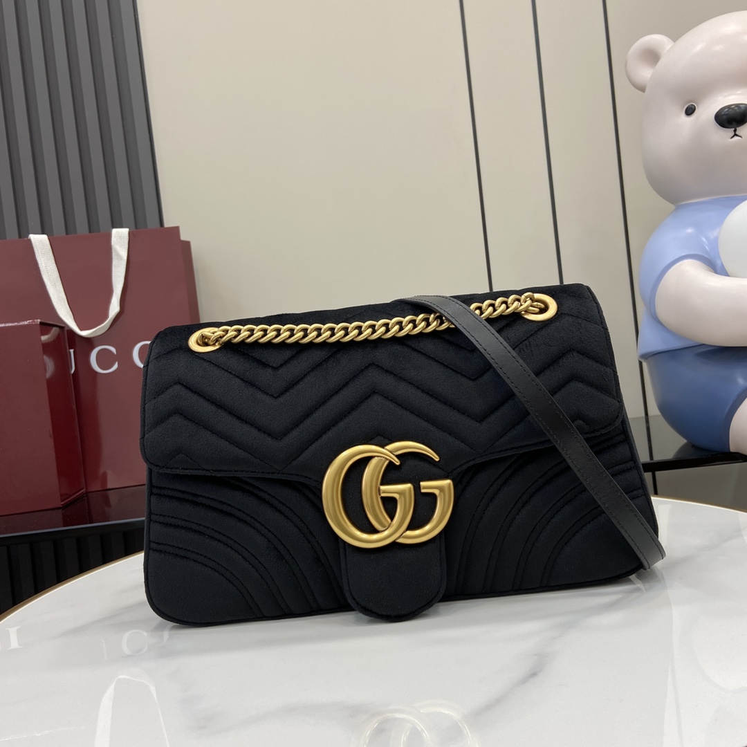 Gucci   03929