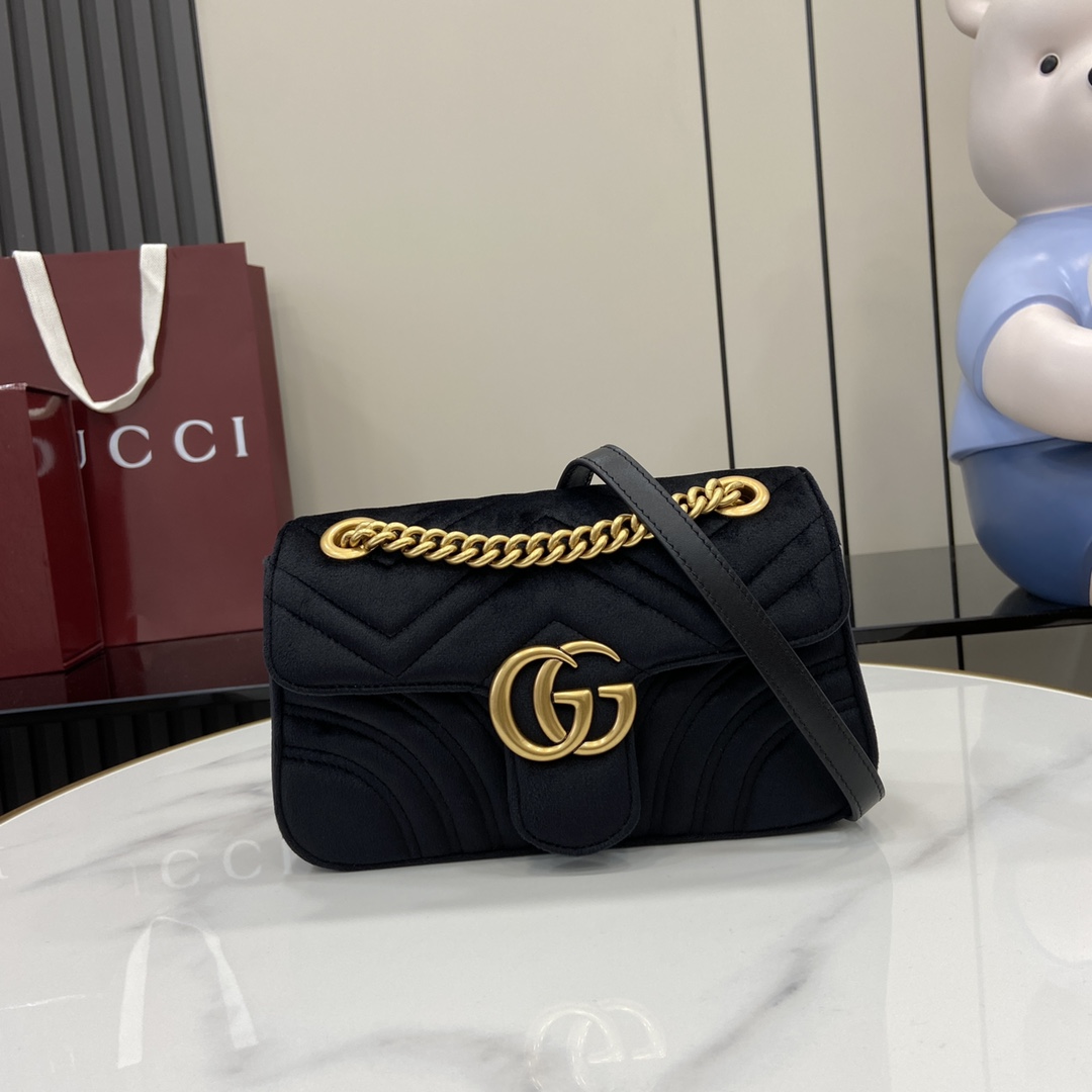 Gucci   03949
