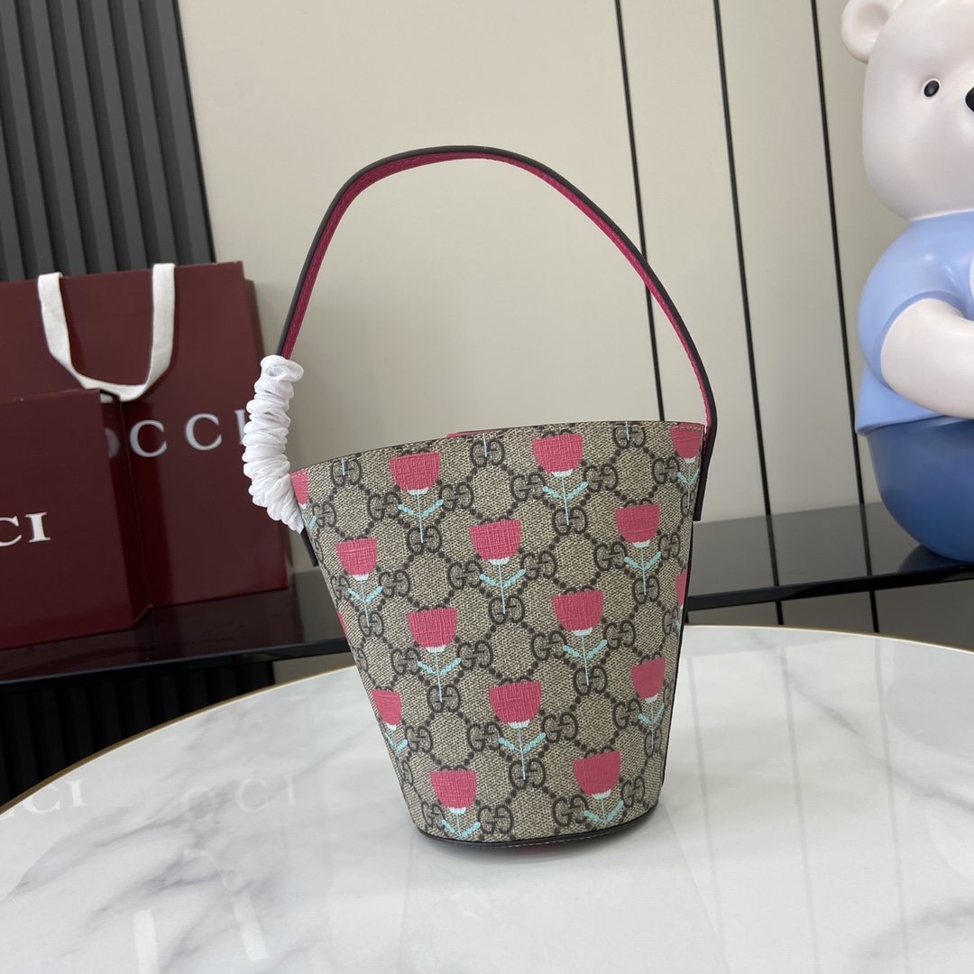 Gucci   03999