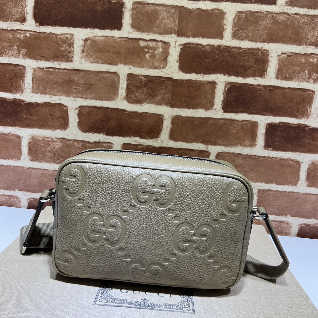 Gucci  04029