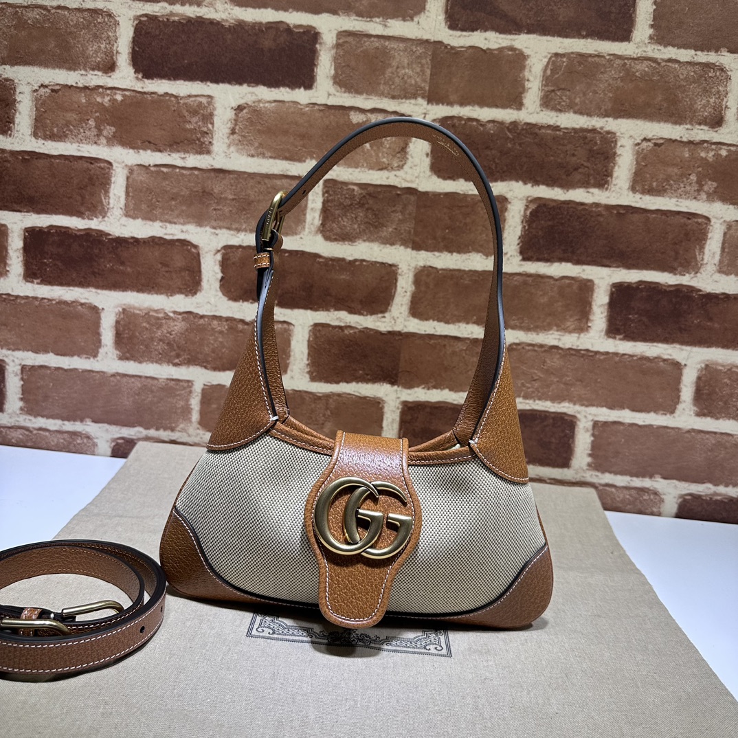 Gucci  04329