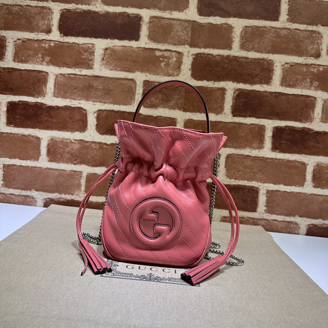 Gucci  04376