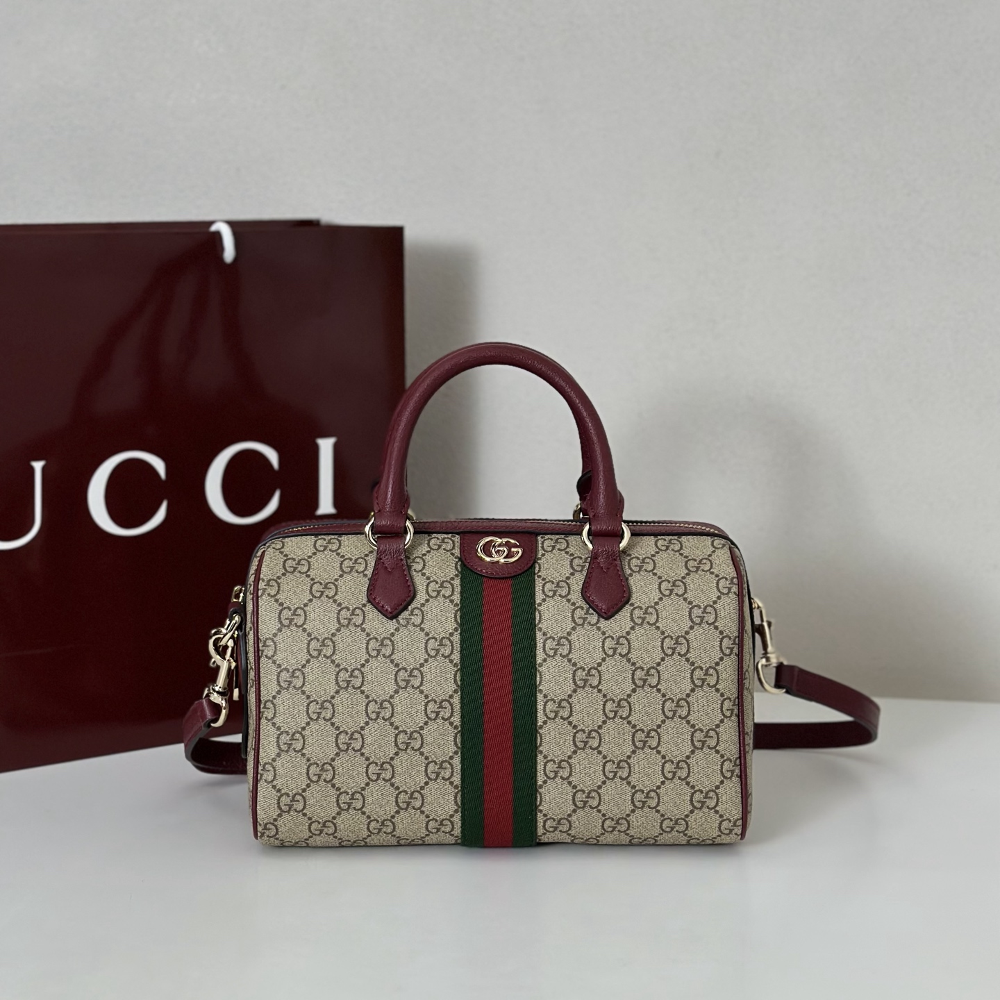 Gucci  04429