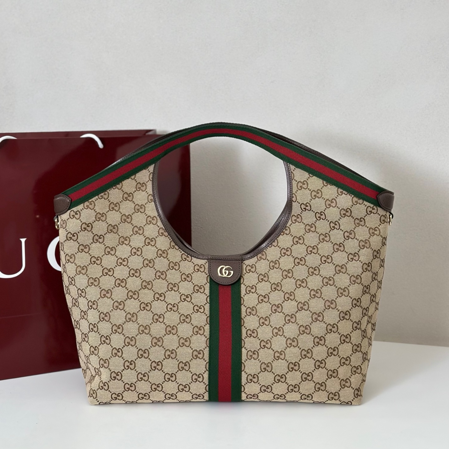 Gucci  04449