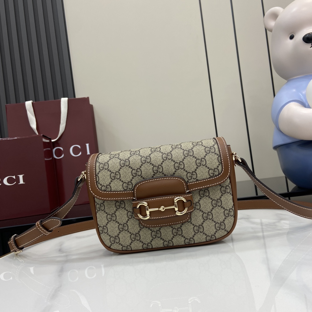 Gucci   046510
