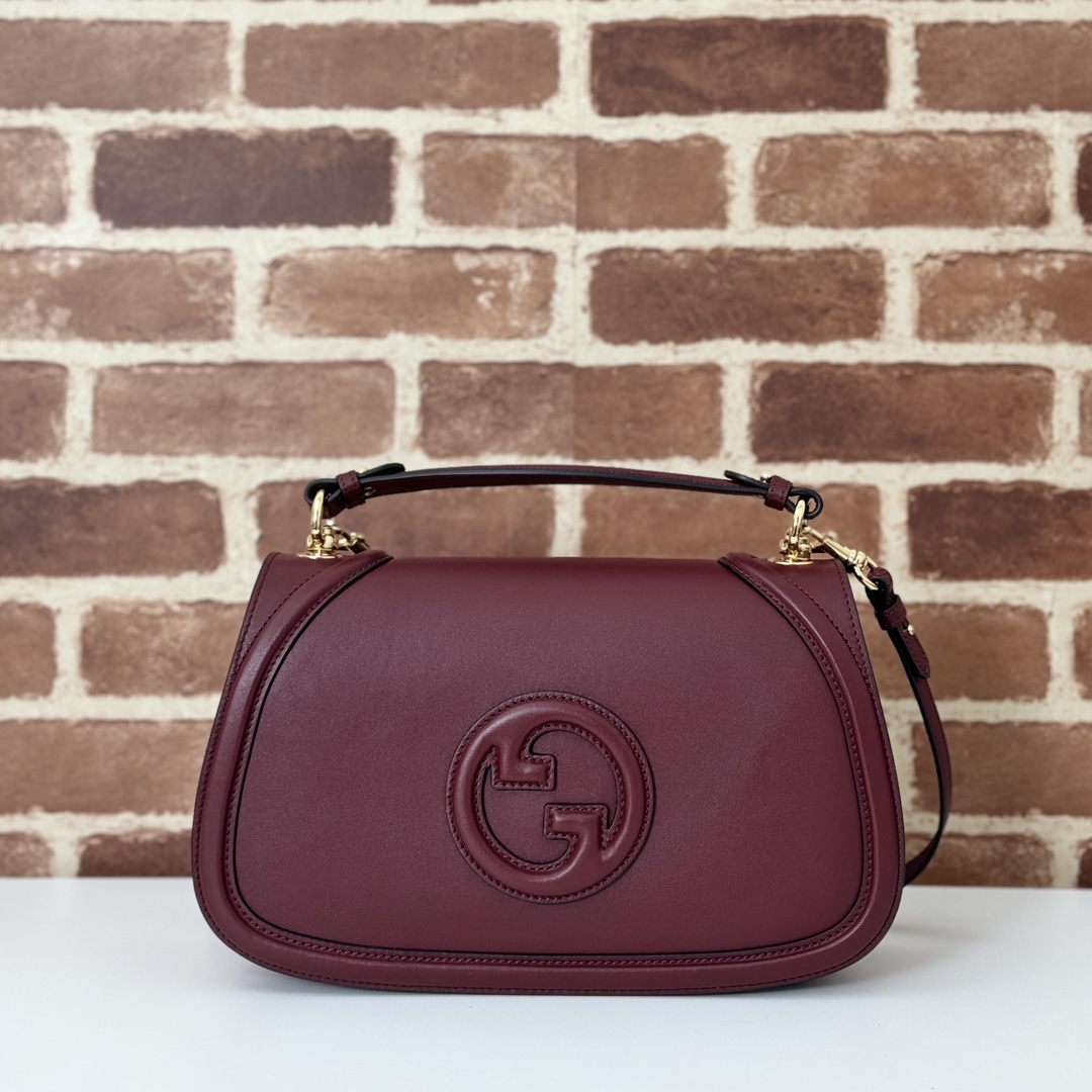 Gucci  04739