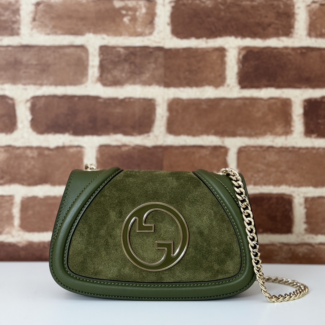 Gucci  04789
