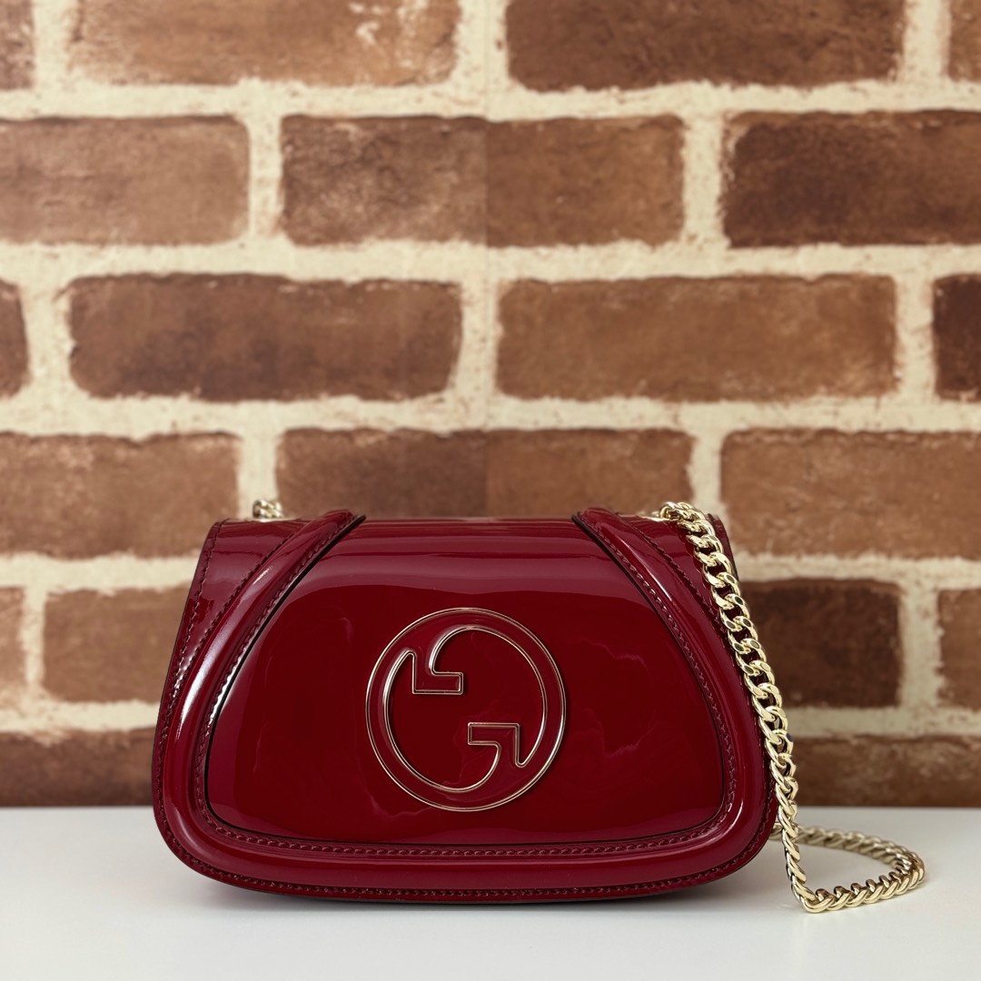 Gucci  04809