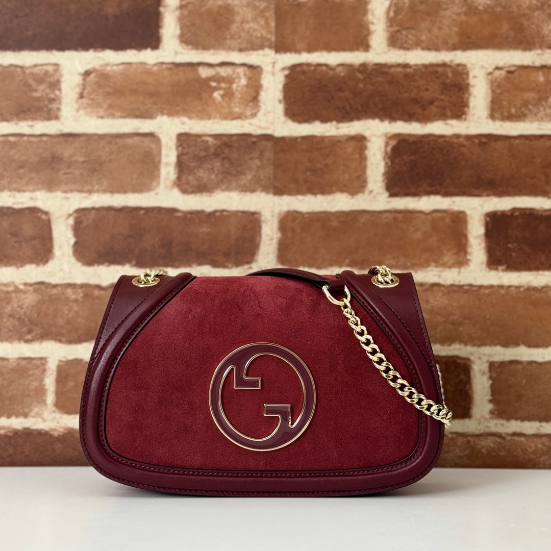 Gucci  04909