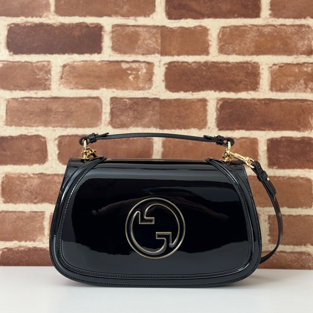 Gucci  04929