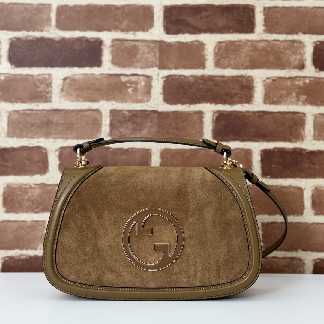 Gucci  04939