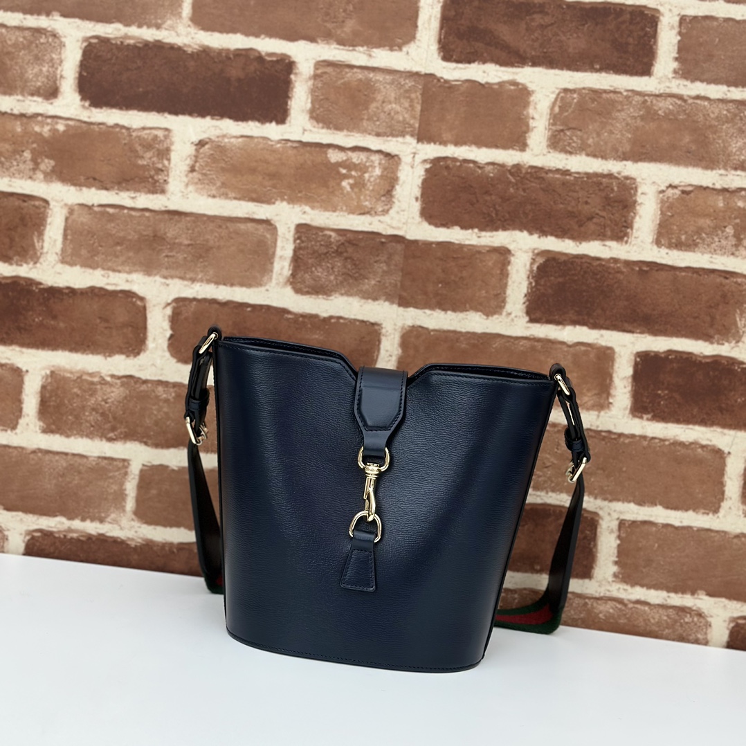 Gucci  05239