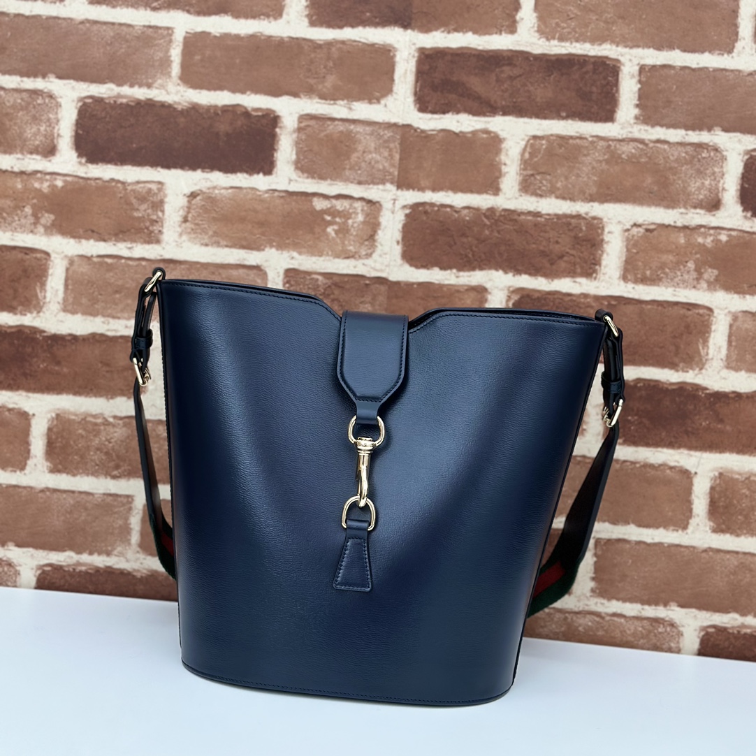 Gucci  05299
