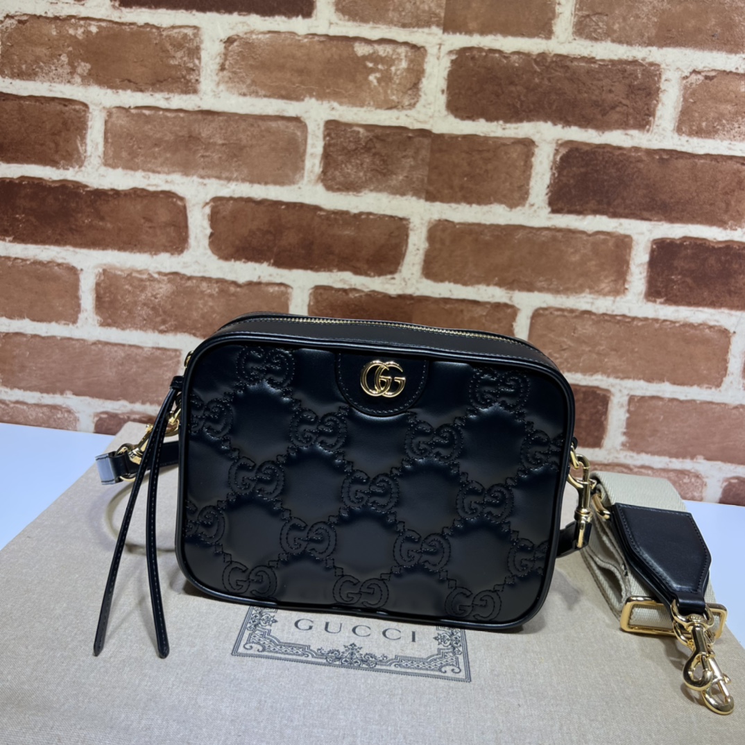 Gucci  05529