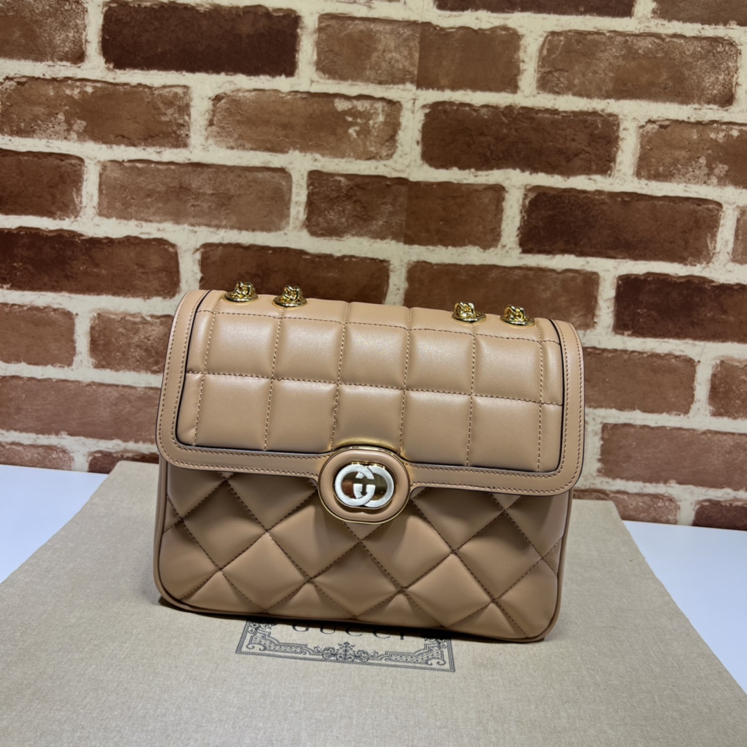 Gucci  05546