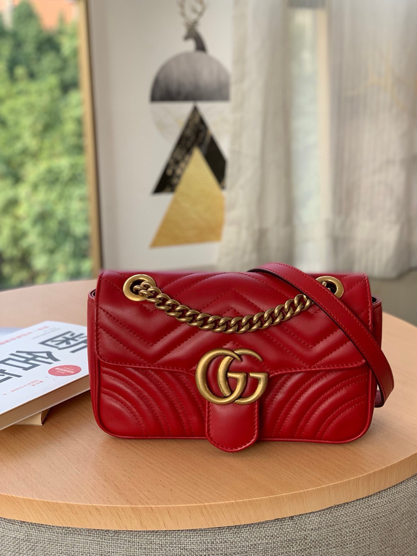 Gucci  05688
