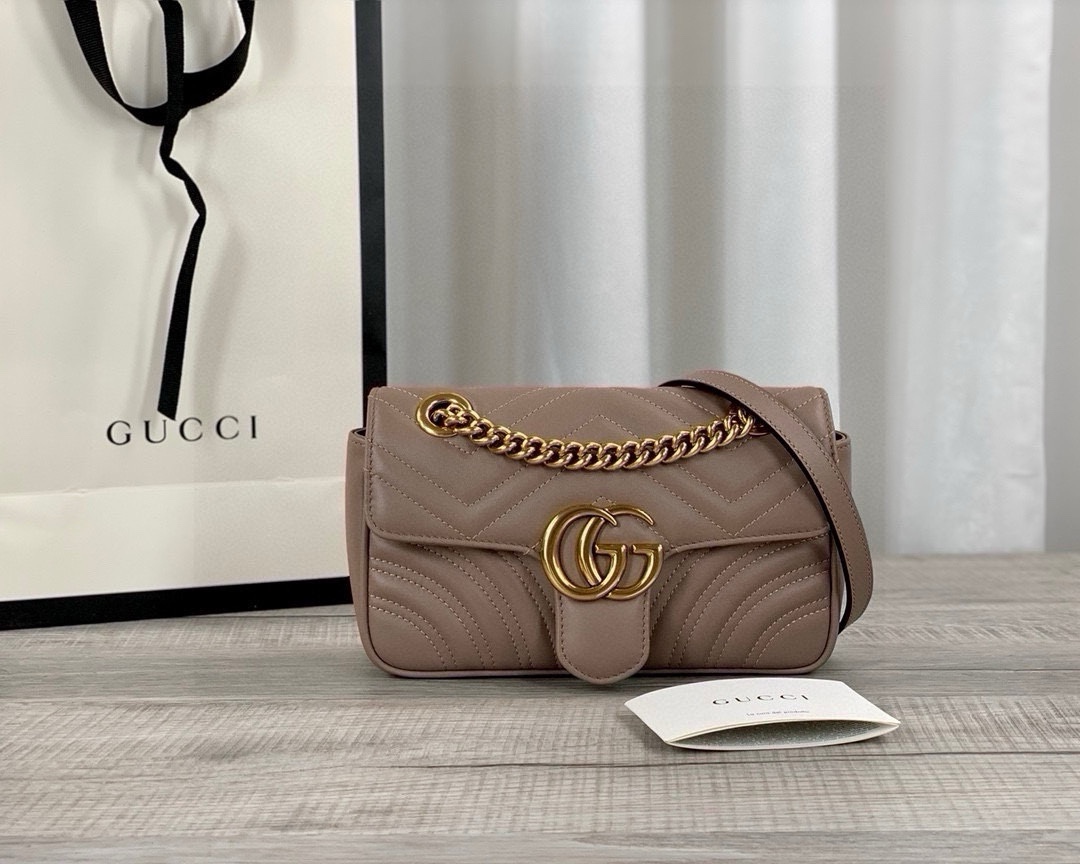 Gucci  05699