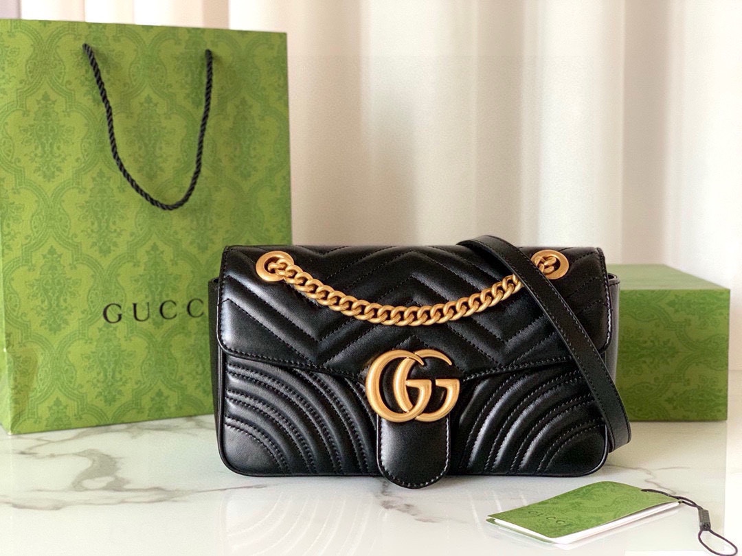 Gucci  05748