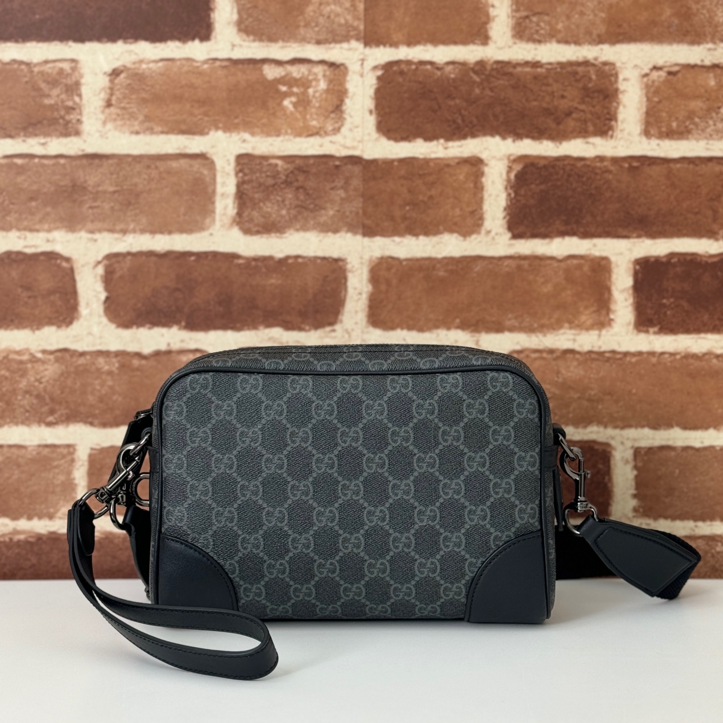 Gucci  05857