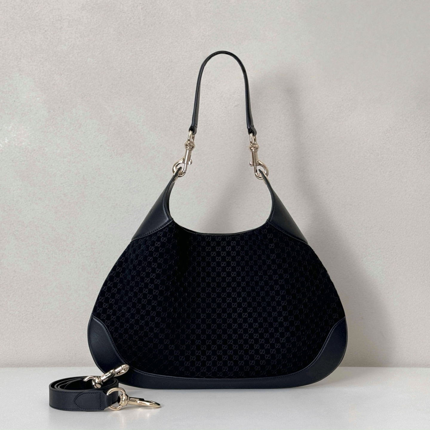 Gucci  05996